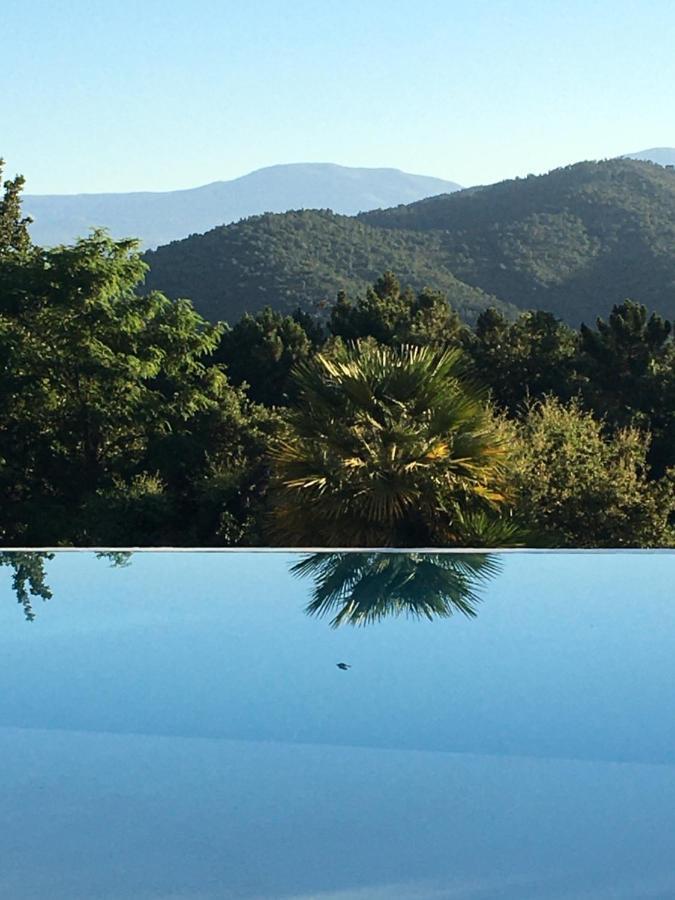 Un Petit Paradis En Provence *
